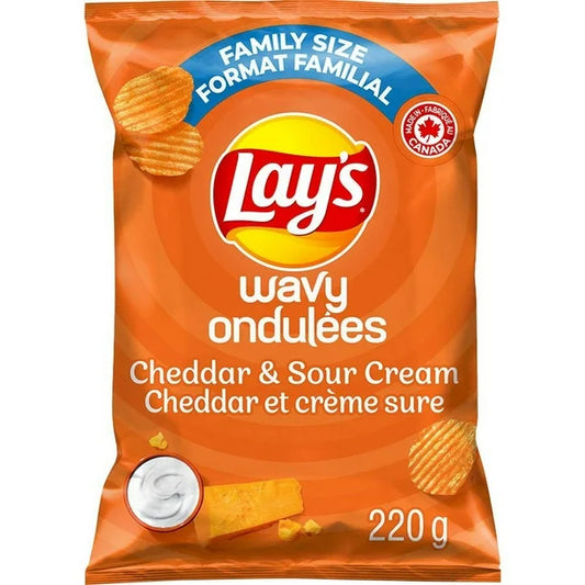 3X Wavy Lay's Cheddar & Sour Cream flavoured chips, 220g - Canada